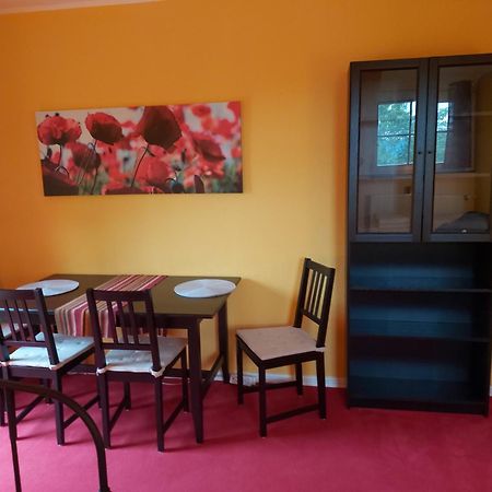 Kemenate Zimmer Gechaichnishof 7Born Maring-Noviand Zewnętrze zdjęcie